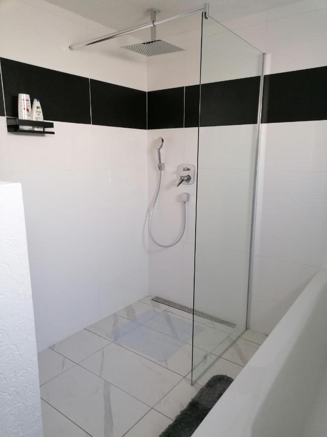 Schoene Einliegerwohnung In Hechingen Buitenkant foto